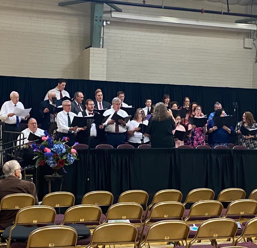Photo of Pioneer Ward Choir singing prelude music.